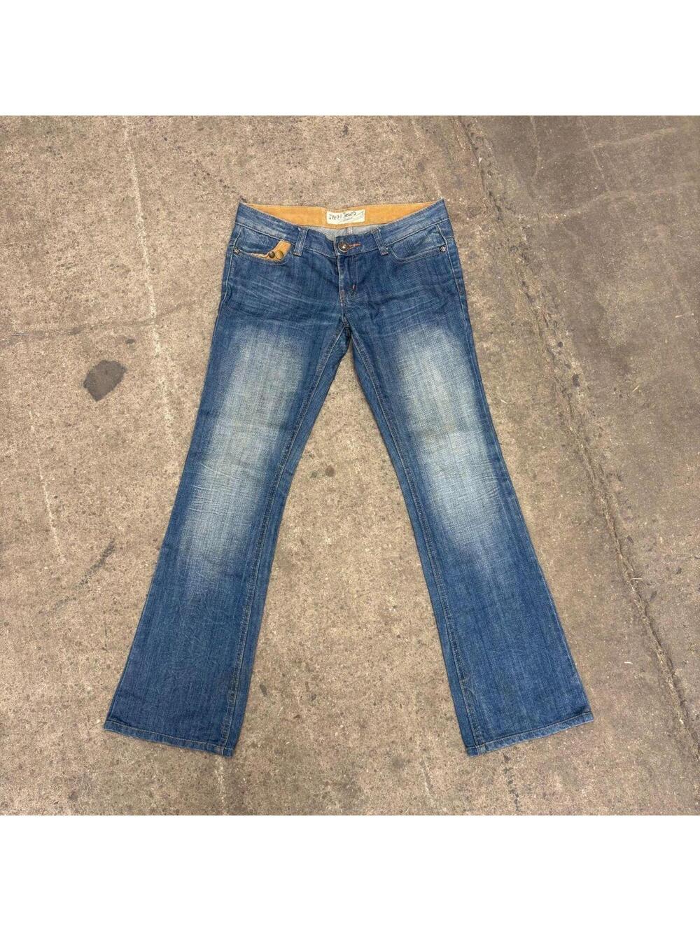 Vintage Y2K Medium Wash Low-Rise Flare Jeans Starburst
